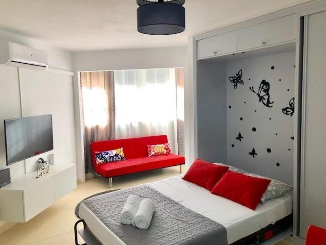 Studio In The Center Of Torremolinos Apartment Exterior photo