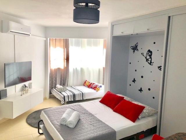 Studio In The Center Of Torremolinos Apartment Exterior photo